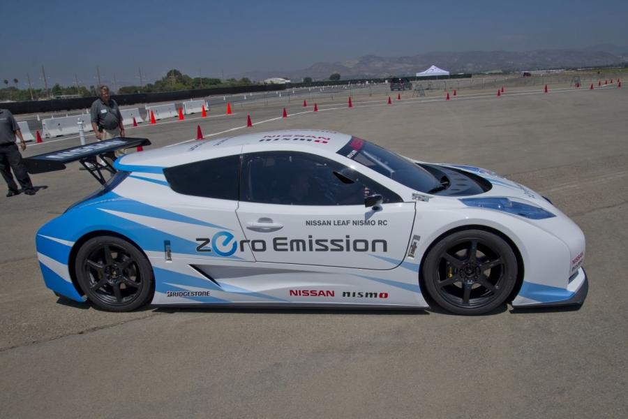  Nissan Leaf NISMO RC Concept 2013 года  (фото 3 из 27)